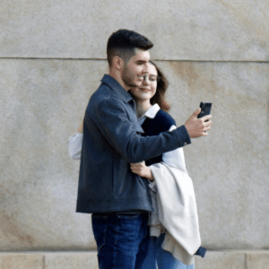 Read more about the article Navigating LDR Trust Hurdles: Essential Tips for Long Distance Relationships