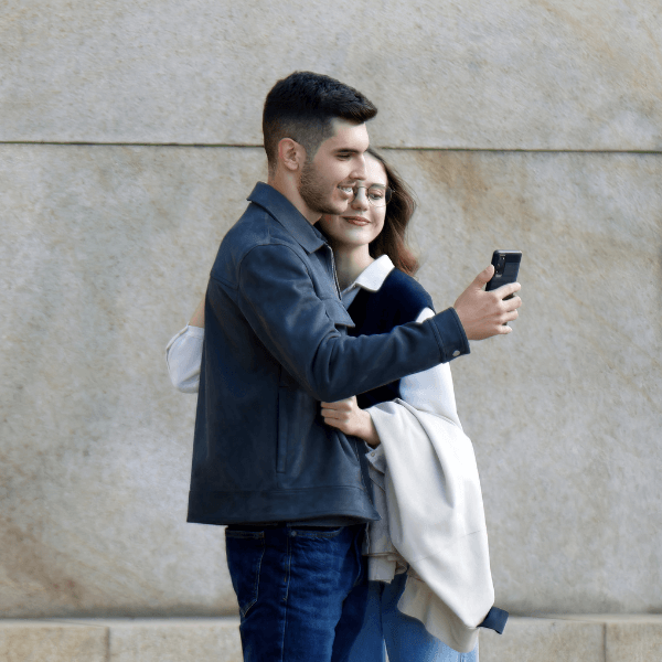You are currently viewing Navigating LDR Trust Hurdles: Essential Tips for Long Distance Relationships